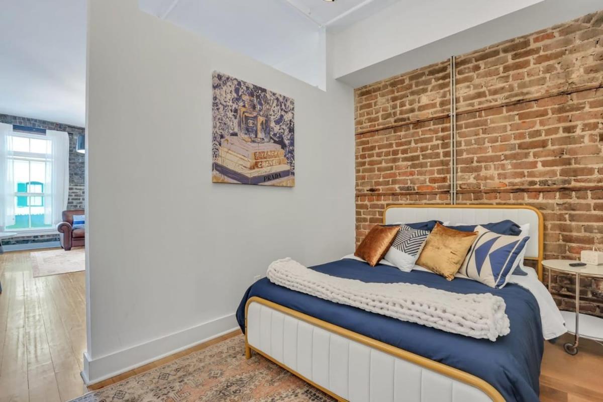 Lush Savannah Loft - Near Plant Riverside District Exterior photo